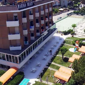 Marina - Azzurro Club Hotel