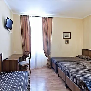 hotel-cisterna.it-romehotels.com/